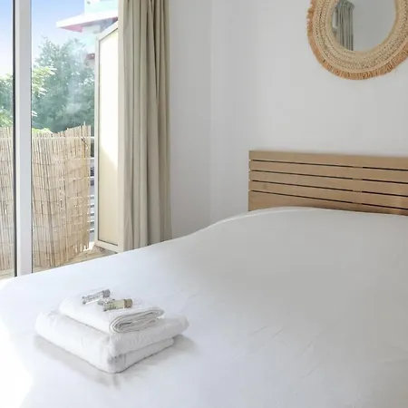 Bright Flat With Balcony In - Welkeys